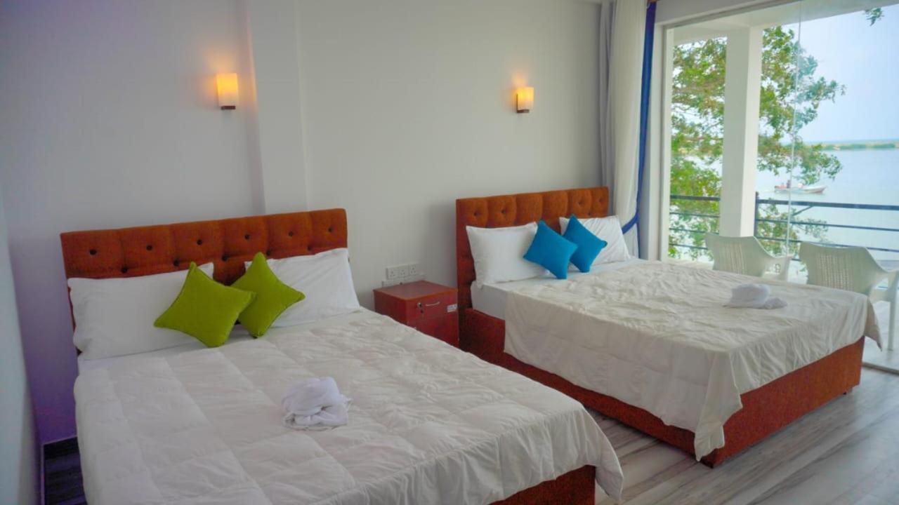 Dinuda Resort Kalpitiya Bagian luar foto